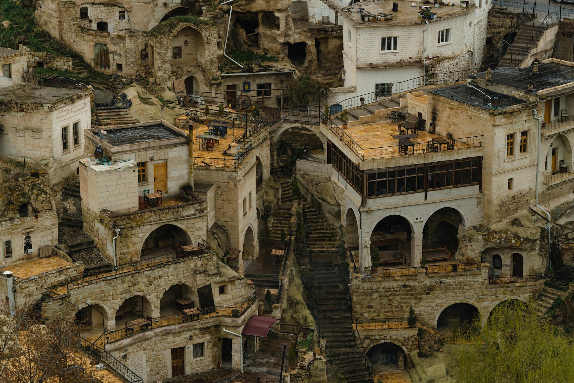 Kapadokya mağara otel mimarisi (Ürgüp)